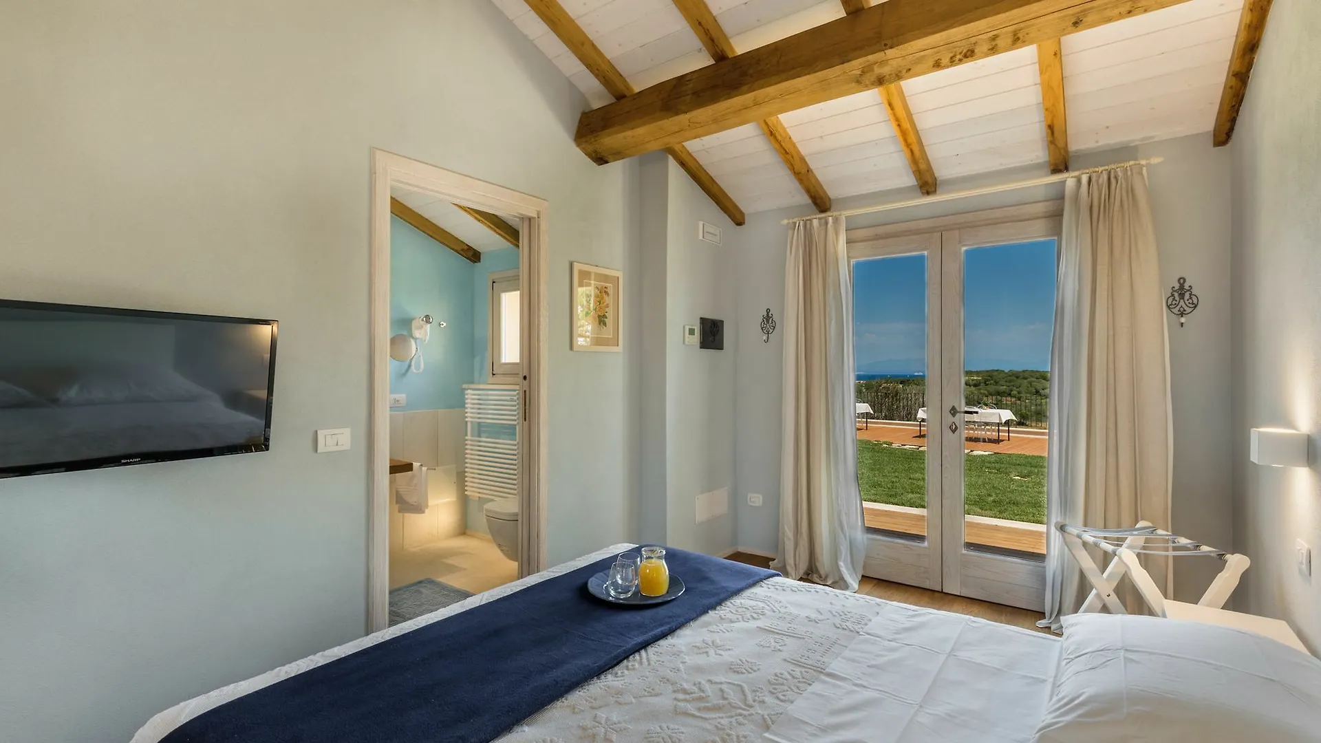 Tenuta Petra Bianca Palau Hotel