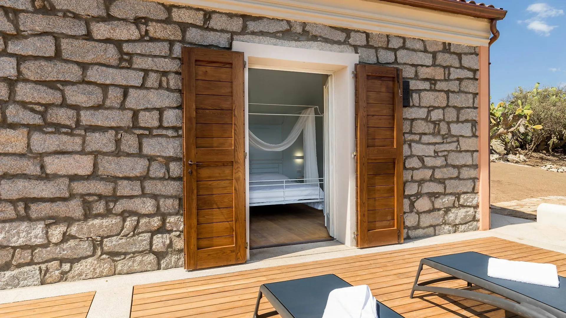 Tenuta Petra Bianca Palau Hotel